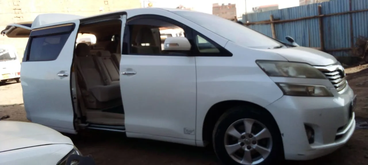 Toyota Alphard (2018) for hire in Kenya